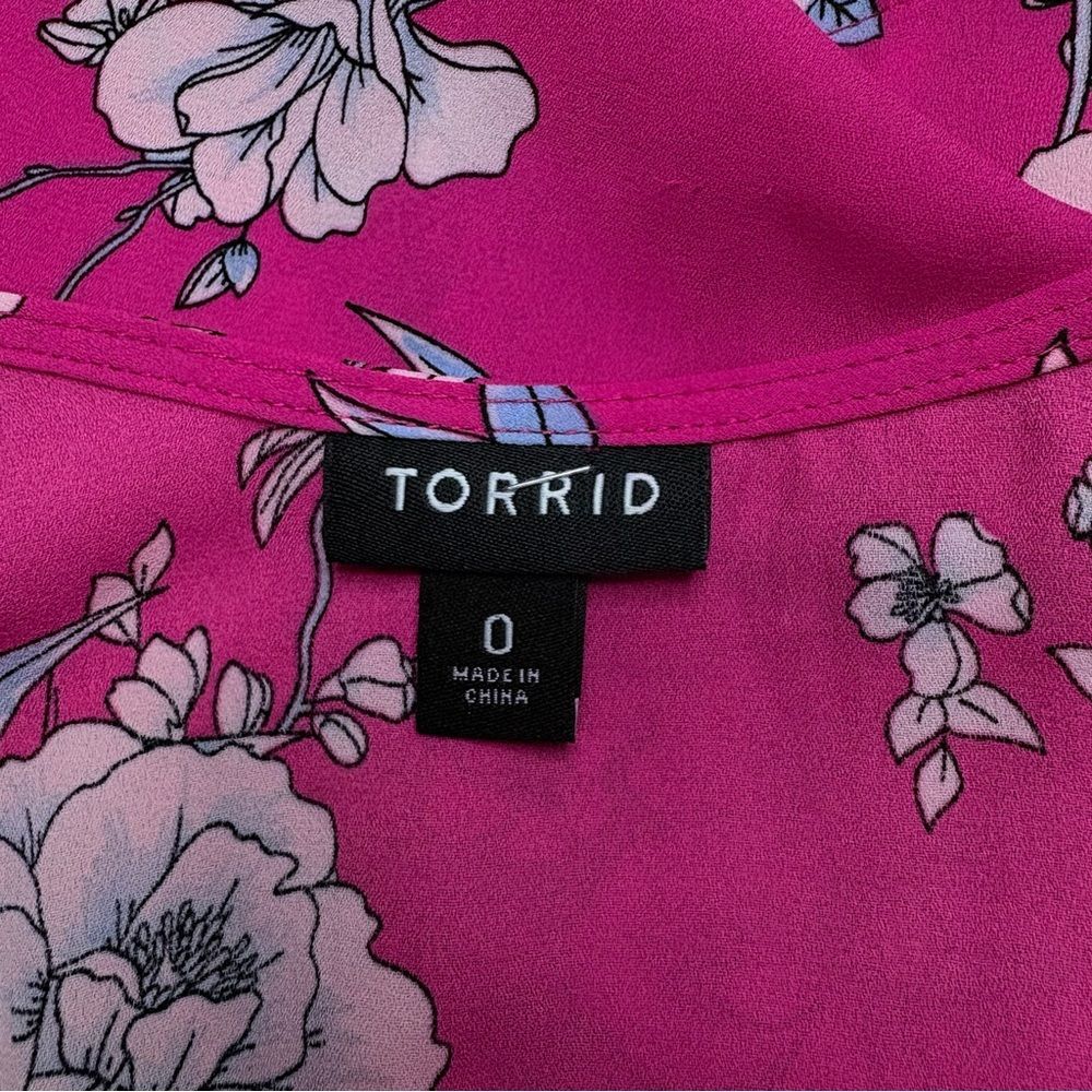 Torrid Floral Pink Camisole Top Sz 0 / L-12 - Picture 3 of 12